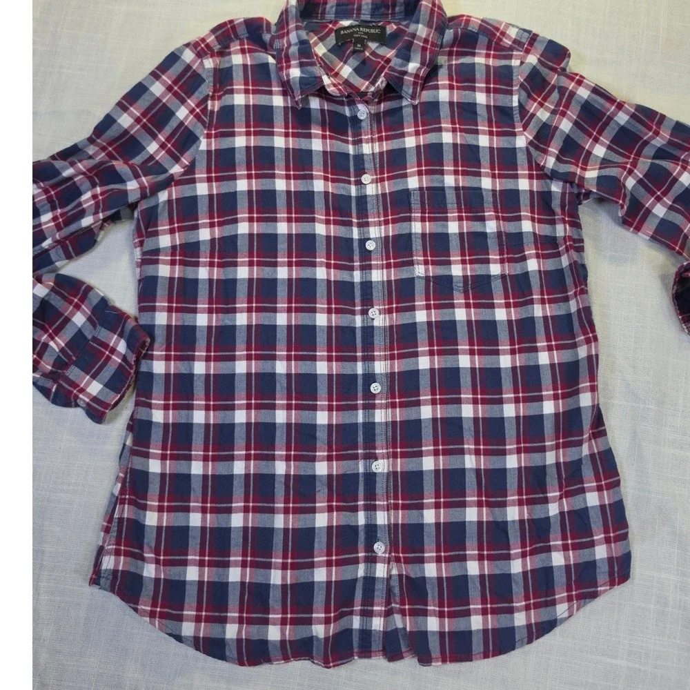 Banana Republic Soft Wash Plaid Button Down Shirt Mens Medium Red White Blue